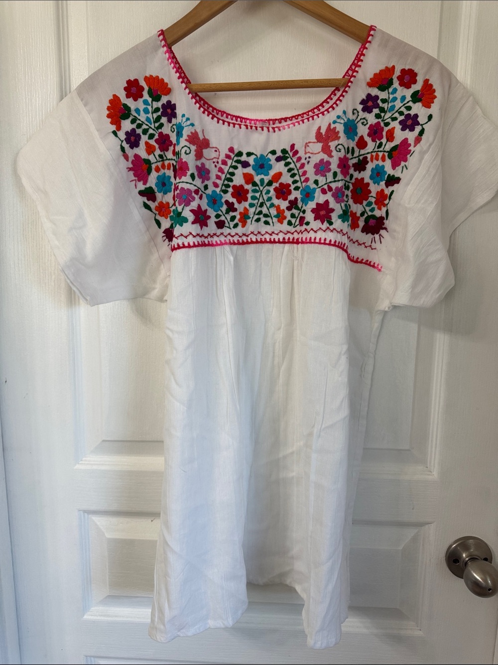 Embroidered White Cotton Tunic with Multicolor Floral Yoke